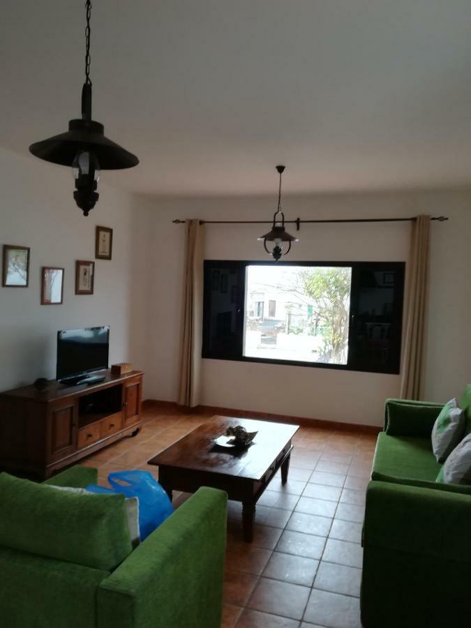 Vivienda Vacacional La Canada Тинахо Екстериор снимка